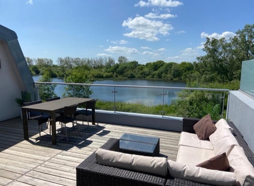 Reed Warbler - Hm111 - Lower Mill Estate Penthouse Apartment With Spa Access Somerford Keynes Экстерьер фото